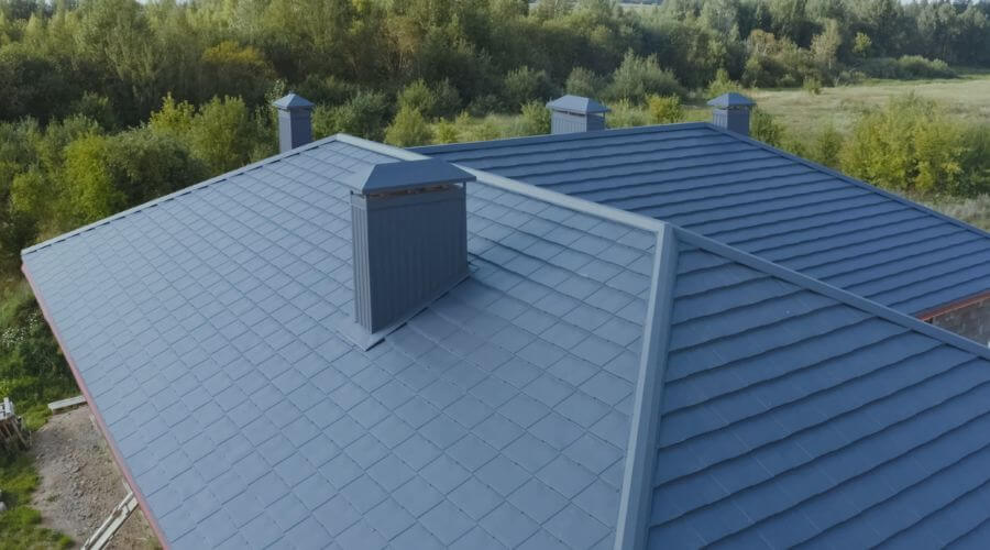 Professional gutter cleaning in Le Mars, IA